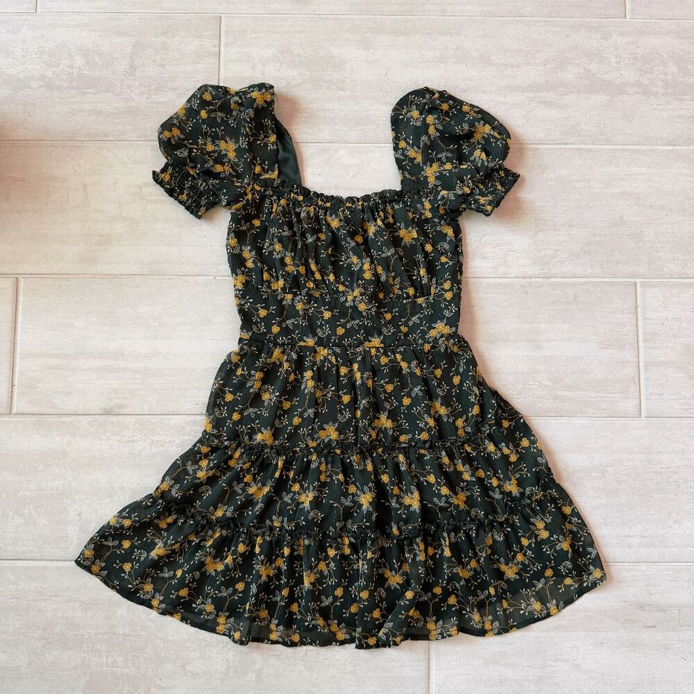 Francesca's Trixxi Mini Dress Puff Sleeves Floral Square Neck Fit & Flare Small